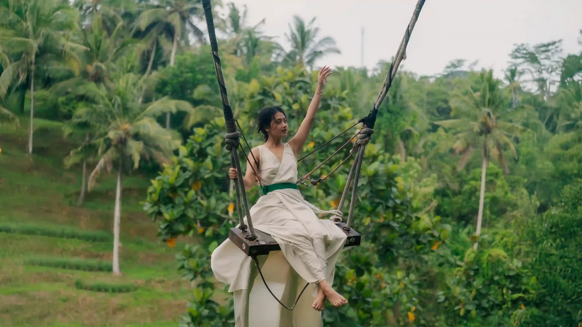 C5A vs E33G Bali 2026 — Which Visa for Creators & Nomads?